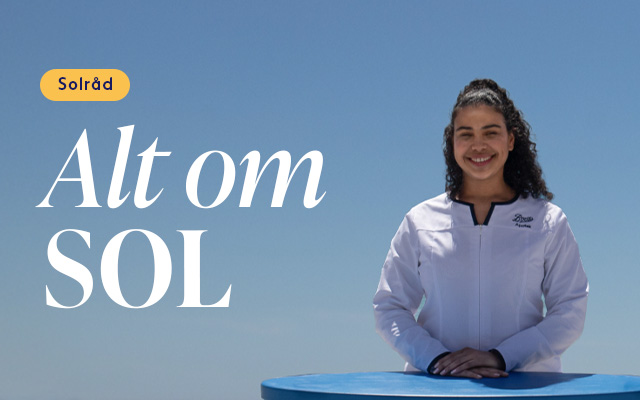 Dame med solkrem p&aring; ryggen