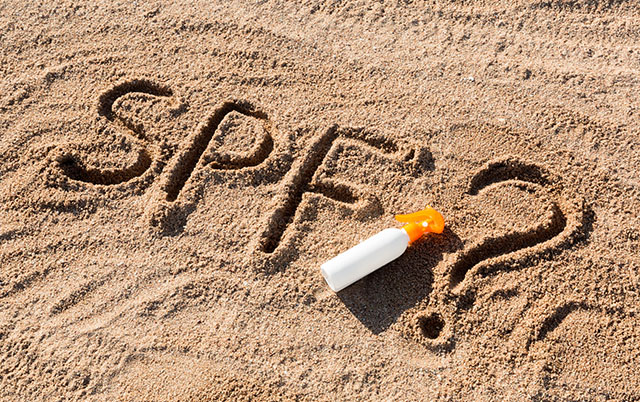 SPF skrevet i sanden